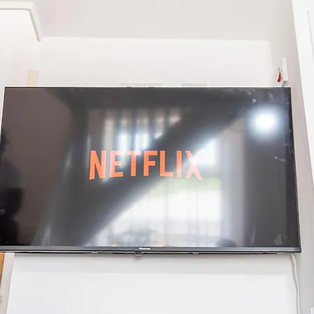 Bv Kirkstall 1 Bedroom Free Private Parking *