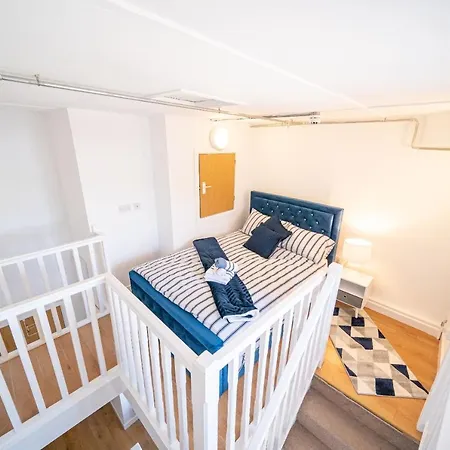 Bv Kirkstall 1 Bedroom Free Private Parking Apartment