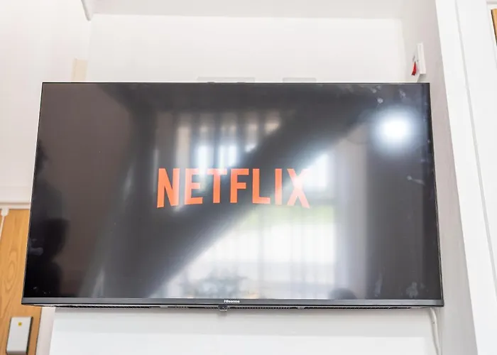 Bv Kirkstall 1 Bedroom Free Private Parking *